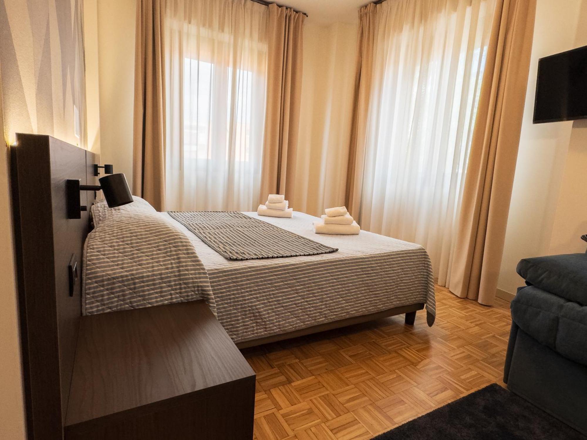 Hotel Astoria Фіденца Екстер'єр фото
